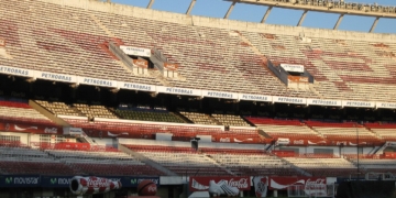 Tribunas del estadio Monumental