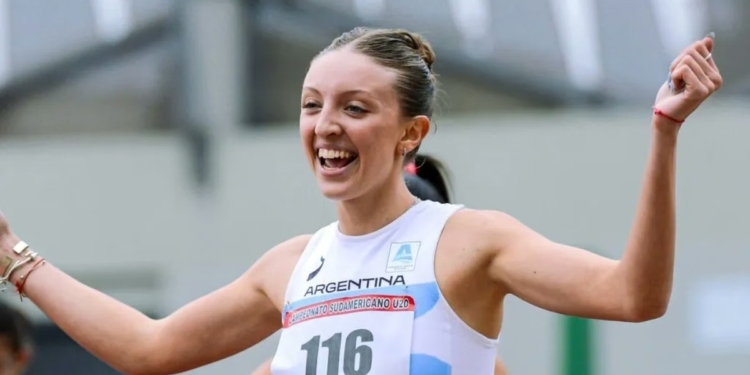 Helen Bernard Stilling en el podio de los Juegos Suramericanos