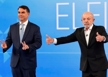 Lula tras la huída de Flávio Bolsonaro: “Quien sale escondido de su país, debe alguna cosa”