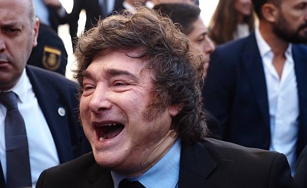 Amnistía Internacional denunciará a Milei ante la ONU y la CIDH por sus ataques contra periodistas
