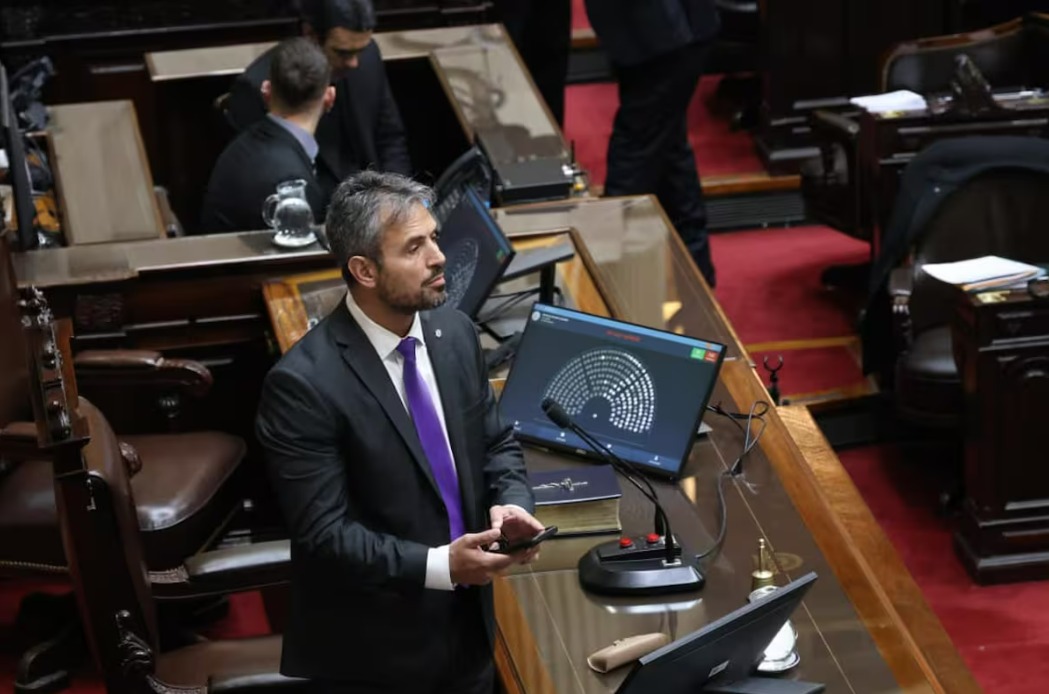 Diputados debate proyectos clave bajo presión: el Gobierno de Milei busca imponer su agenda sobre discapacidad, deudas y propiedad privada