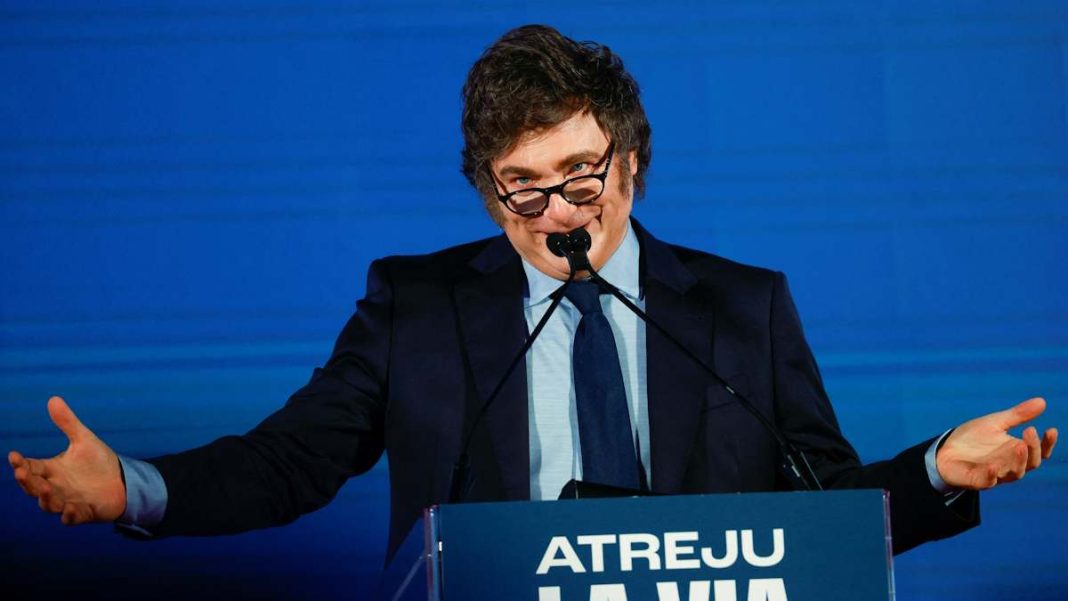 Dos de cada tres argentinos se quedan sin plata antes del día 20: los datos que contradicen el discurso de Milei