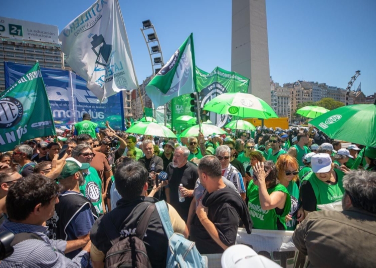 Decreto 1203/2026: retiro voluntario para estatales con inscripción en noviembre