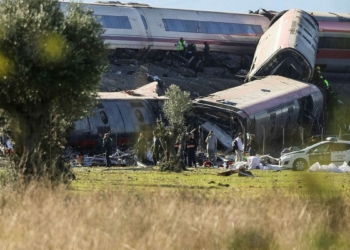 Choque de trenes en España: los audios que revelan la instrucción previa al impacto
