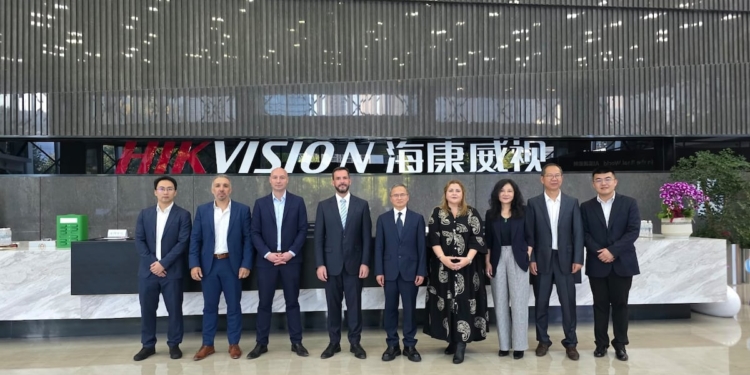 Escobar tendrá el primer laboratorio de innovación de Hikvision en Argentina