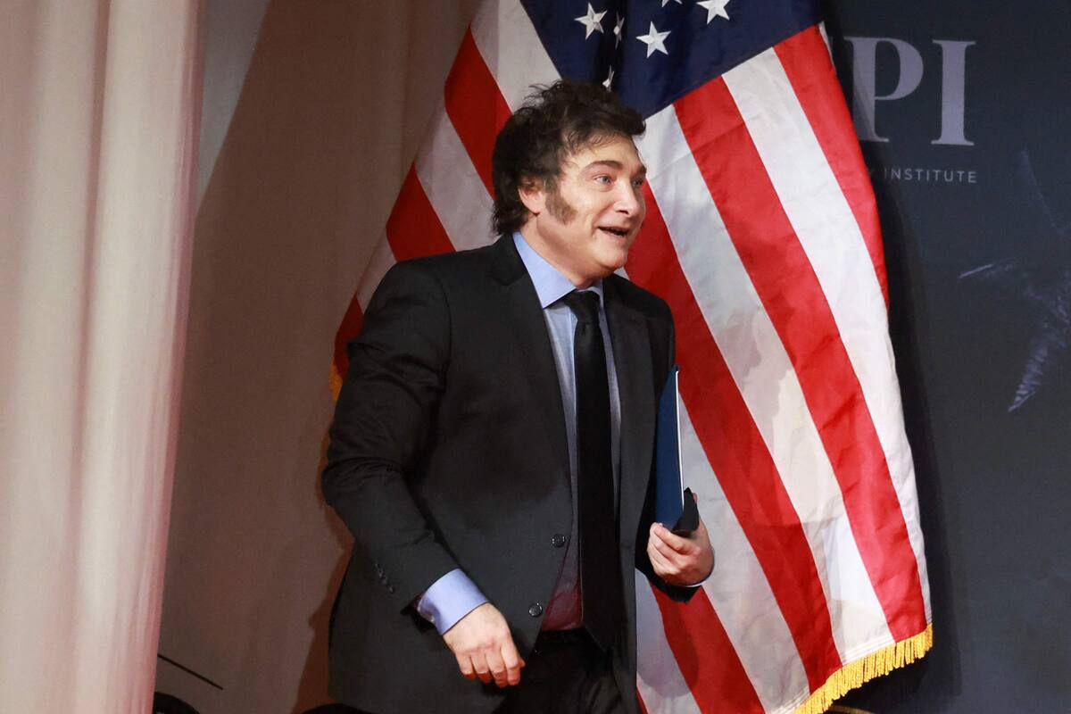 Milei viaja a Washington y se reunirá con Eduardo Bolsonaro a 11 días del balotaje